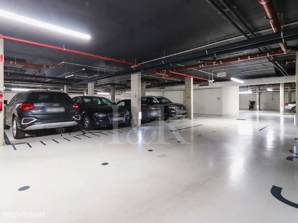 Apartamento T4 duplex com dois terraços e piscina em Belém-36