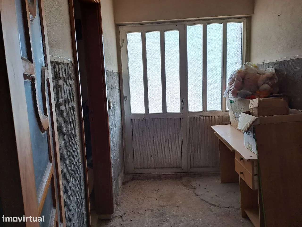 Moradia M5 com Jardim, Quintal com árvores de fruto - Santo Varão-9