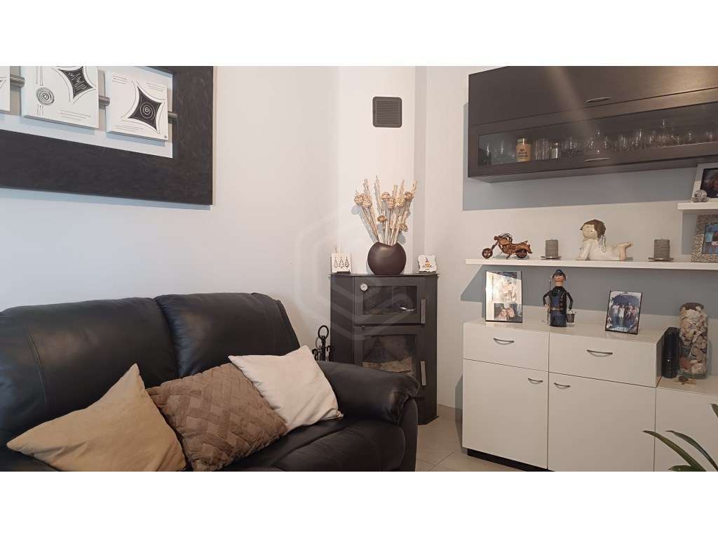 Moradia Geminada T3 com Quintal e Garagem em Salir, Algarve - Grande imagem: 5/36