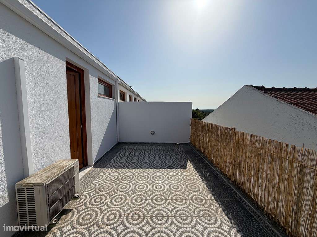Moradia T5 em Condomínio com Piscina - Oleiros-22