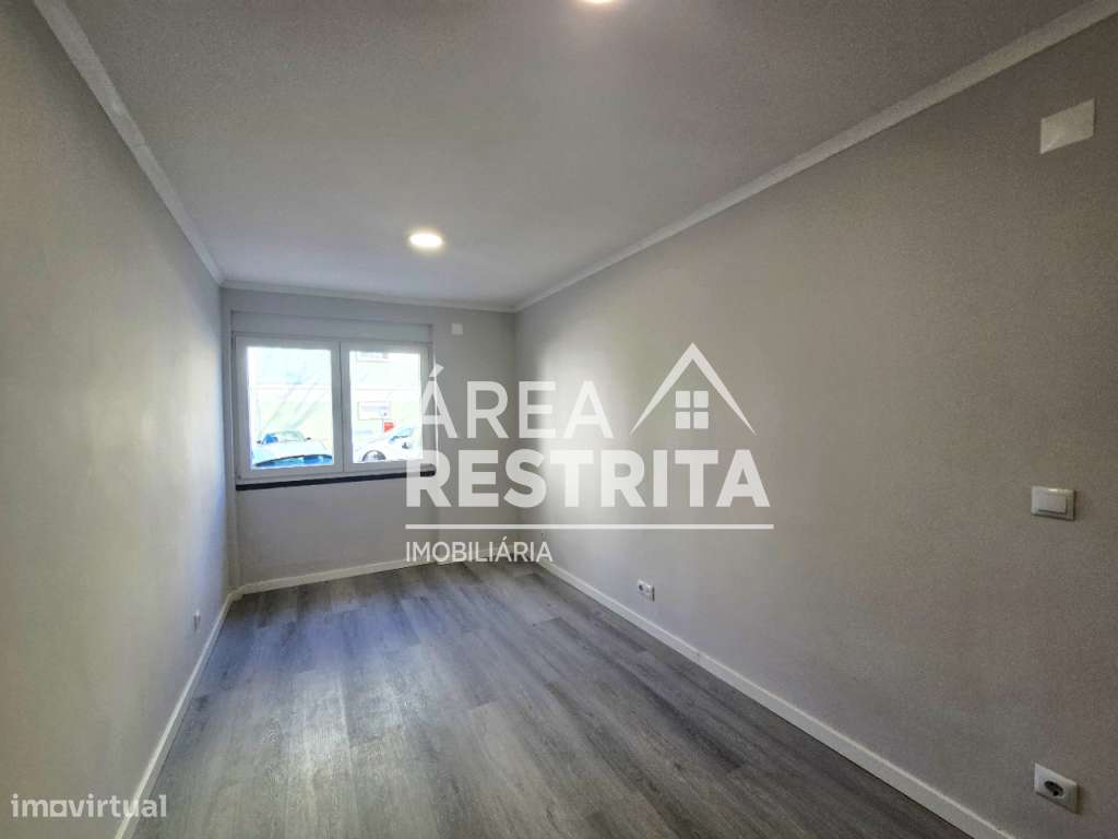 APARTAMENTO T2 TOTALMENTE REMODELADO EM BENFICA – LISBOA-11