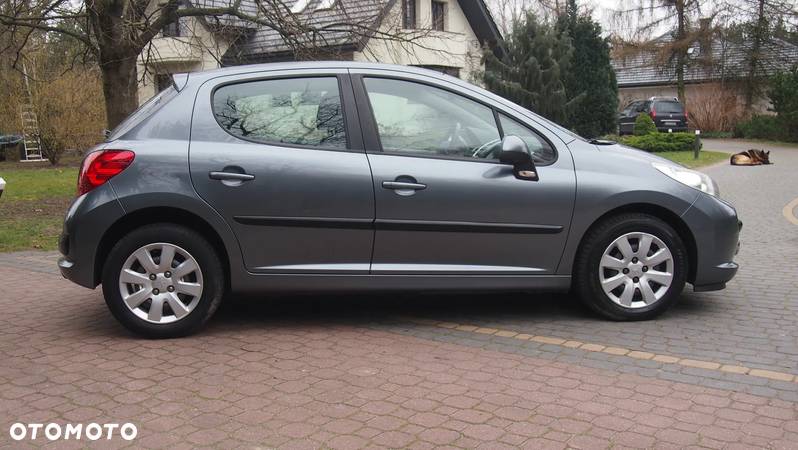 Peugeot 207 1.4 Trendy - 8