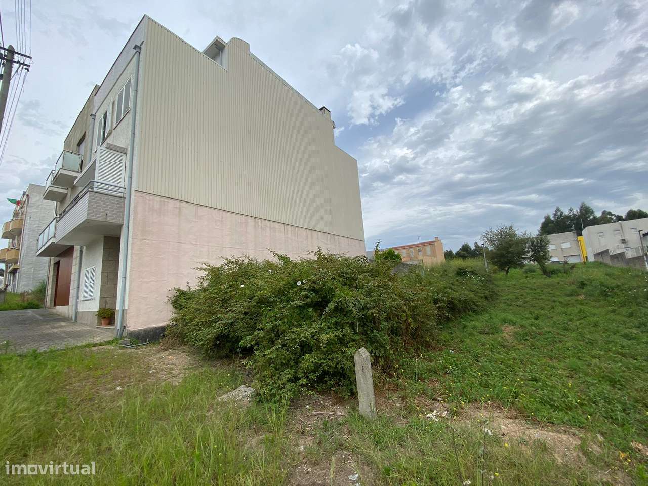 Terreno para construção na Paradela, Pedroso-0