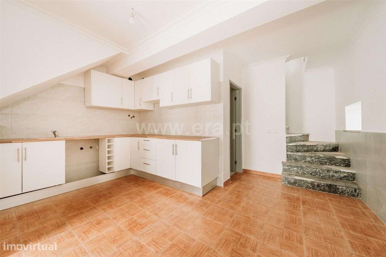 Prédio T2 / Covilhã, Tortosendo - Grande imagem: 4/18