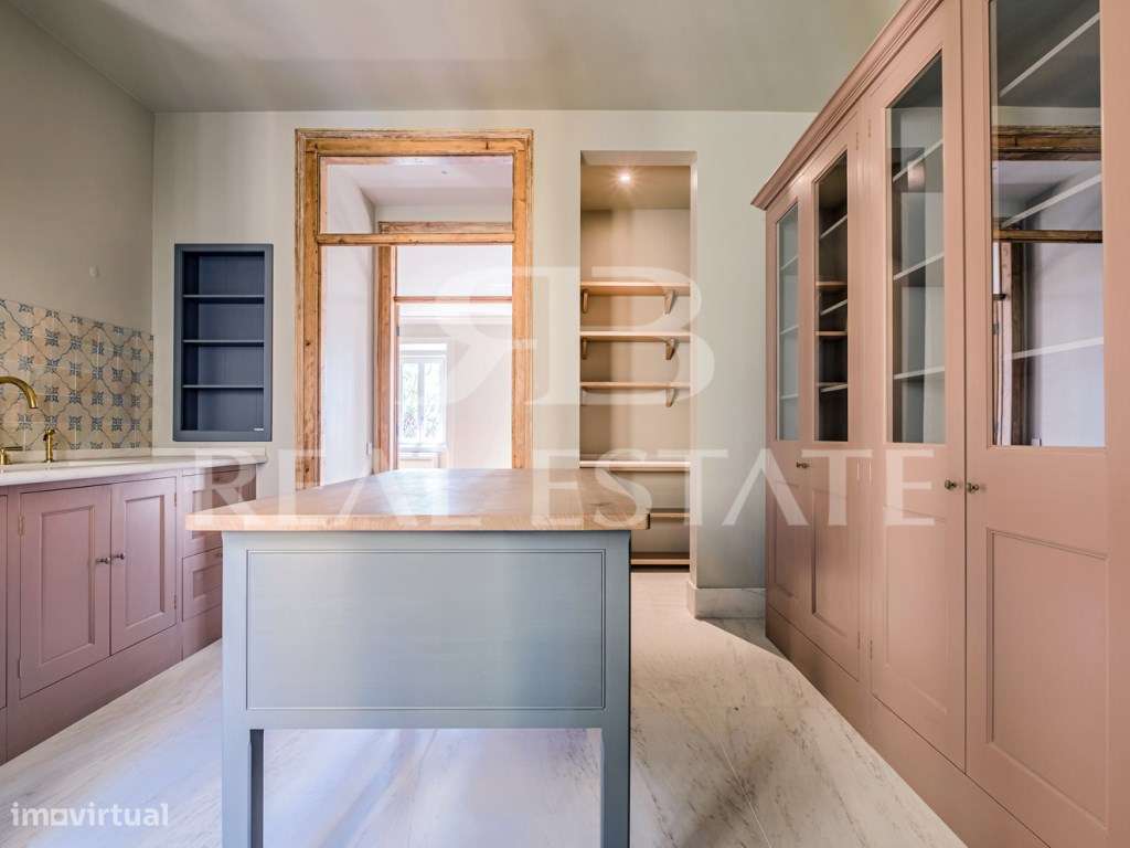 Fabuloso T3+2 com TERRAÇO + VISTA no PRINCIPE REAL - coração de Lisboa-5