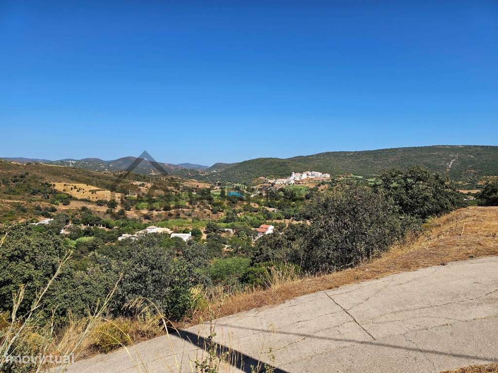 Terreno com projeto aprovado com vistas magnificas do campo de golf... - Grande imagem: 2/19