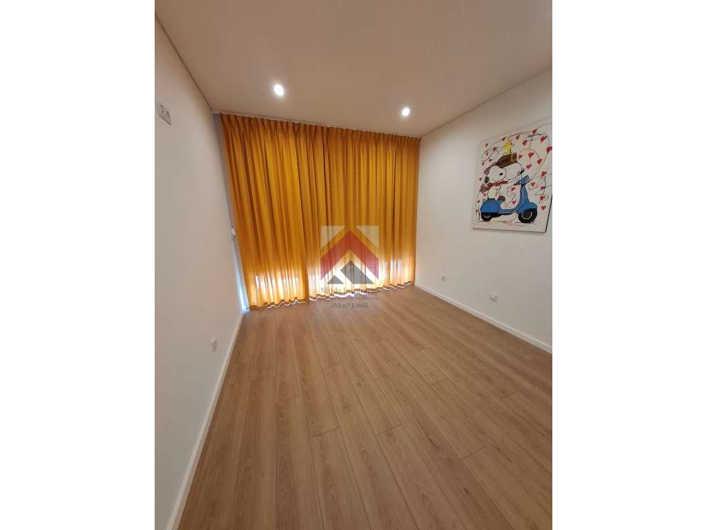 Moradia T3+1 Moderna luxuosa em Cacia-32