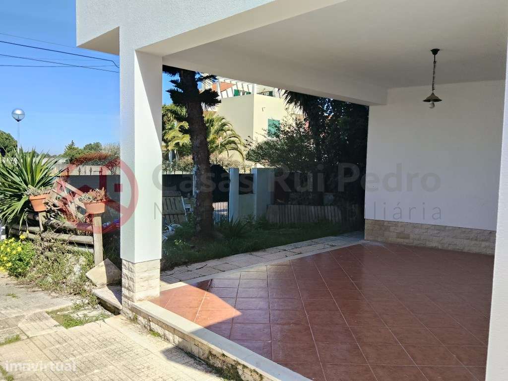 Moradia T3 com Piscina e Garagem a Minutos das Praias de Sesimbra - Grande imagem: 5/30