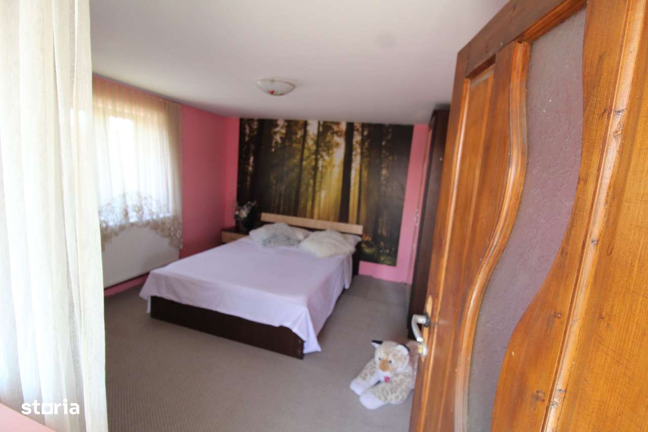 Casă cu teren 2122 m²,  utilități gaze+apă, Godinești - Imagine principală: 3/10