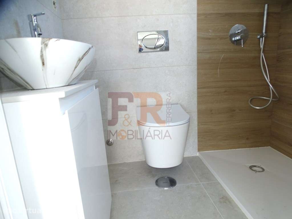 Geminada Duplex T3 com Pérgula (espaço para Piscina) Pinhal General...-16