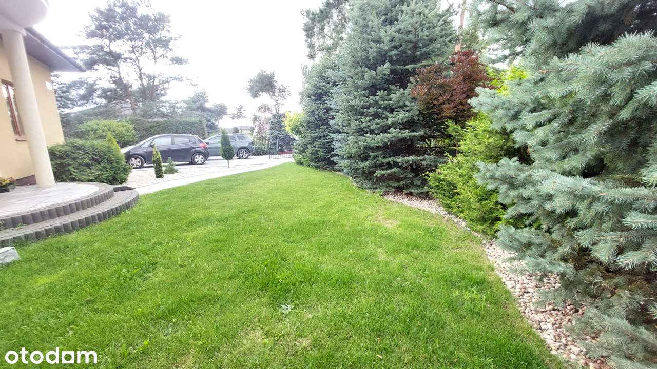 Dom wolnostojący w klasycznej, funkcjonalnej formie - Pełny obrazek: 4/15