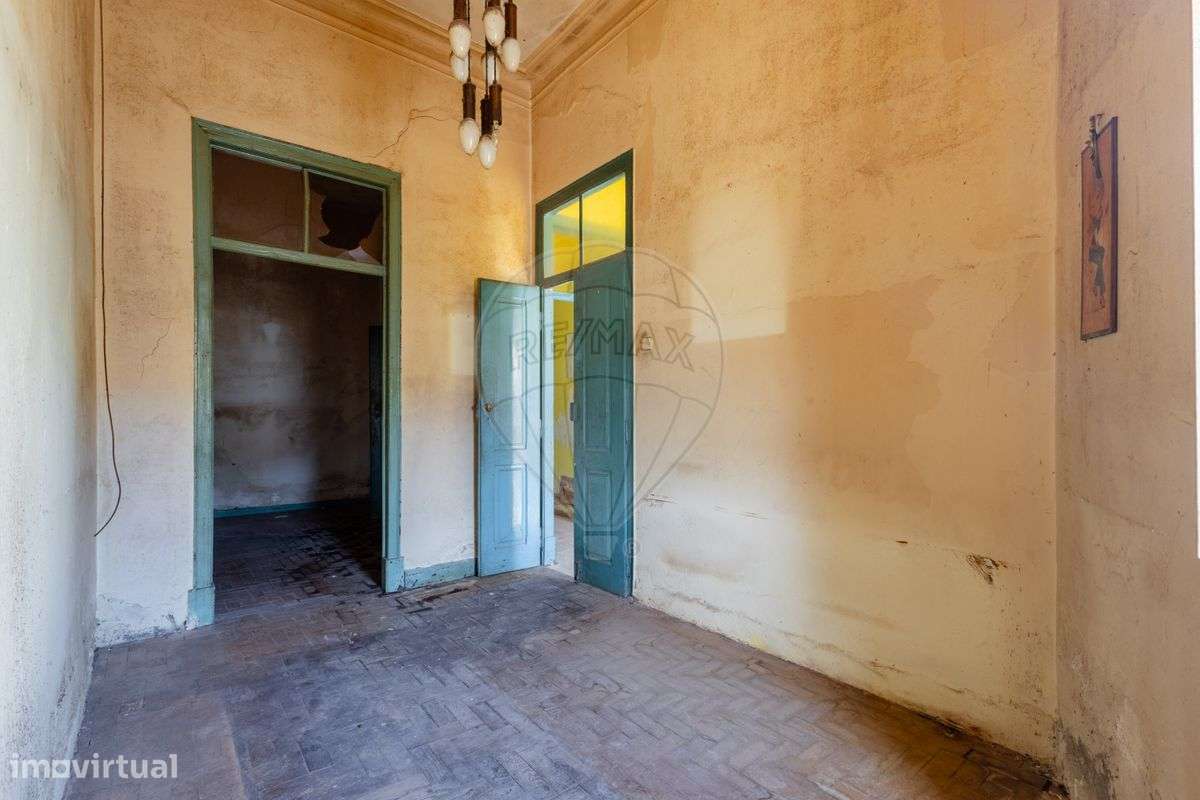 Moradia T6 para venda - Grande imagem: 5/16