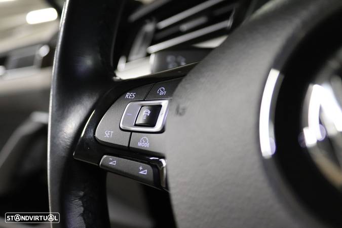 VW Passat Variant 1.6 TDI Confortline - 22