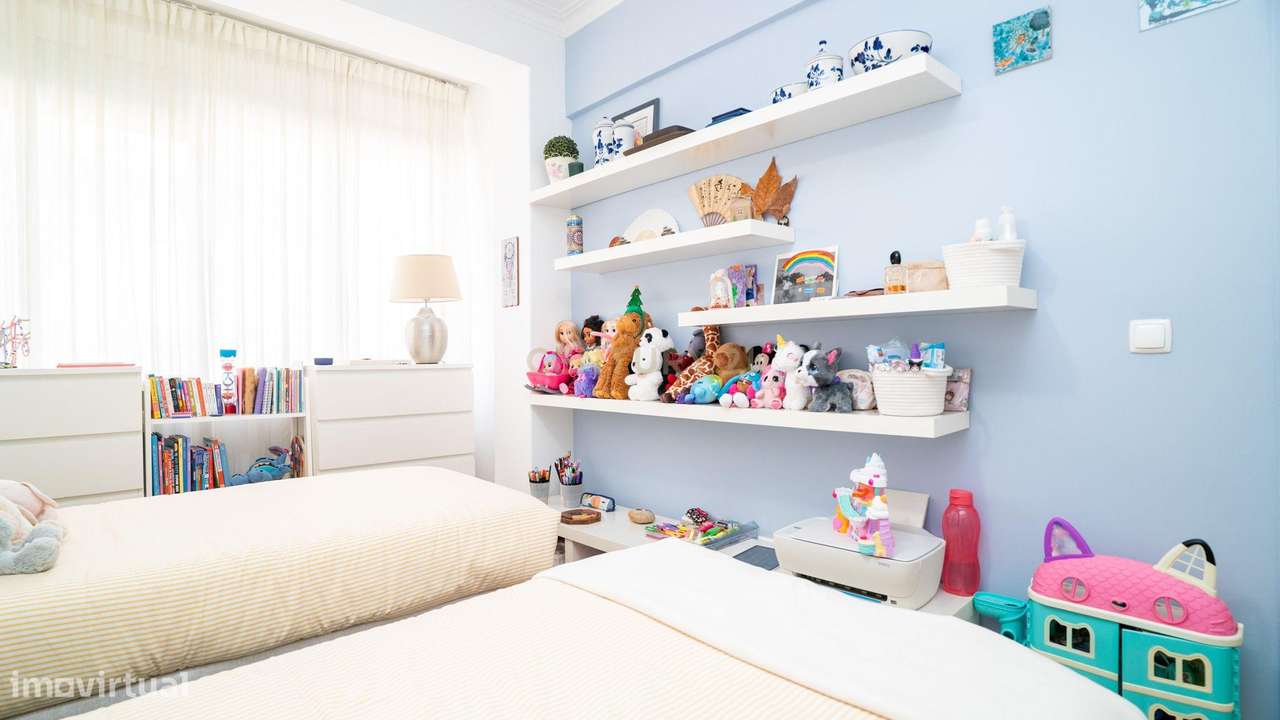 Apartamento T2 + 1* - Remodelado, em Queluz-21