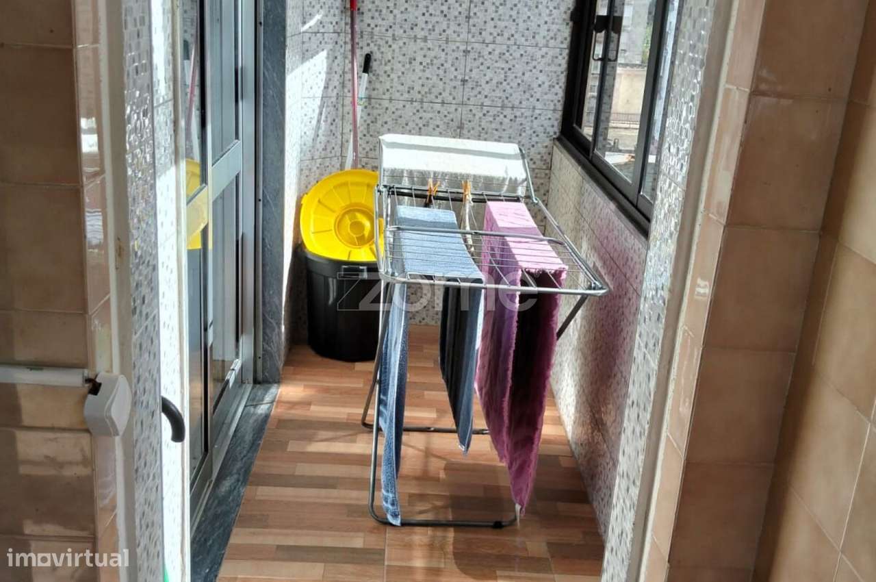 Excelente T2 com Arrecadação e ar condicionado-10