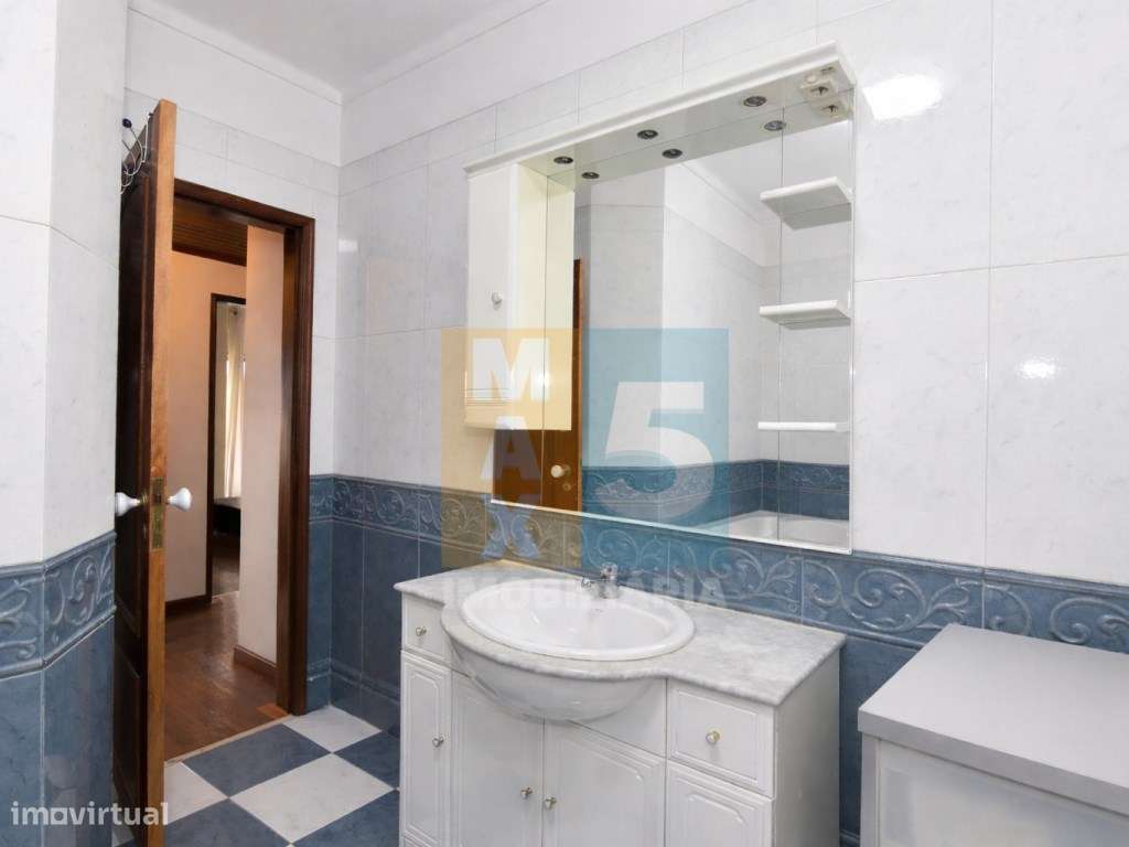 T3 com garagem, varandas e arrecadação - Centro Tomar-27