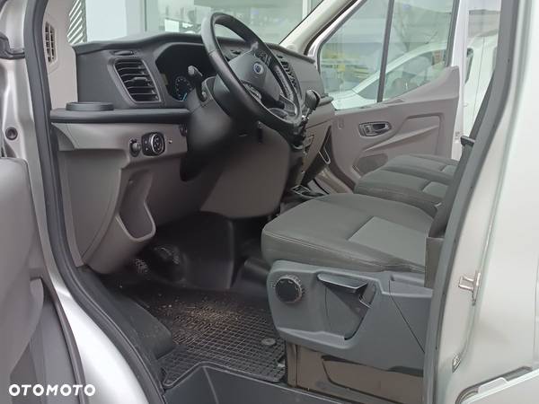 Ford Transit - 11