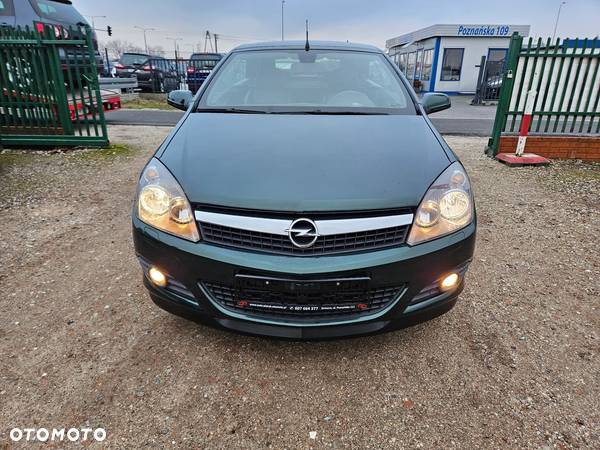 Opel Astra TwinTop 1.8 Cosmo - 11