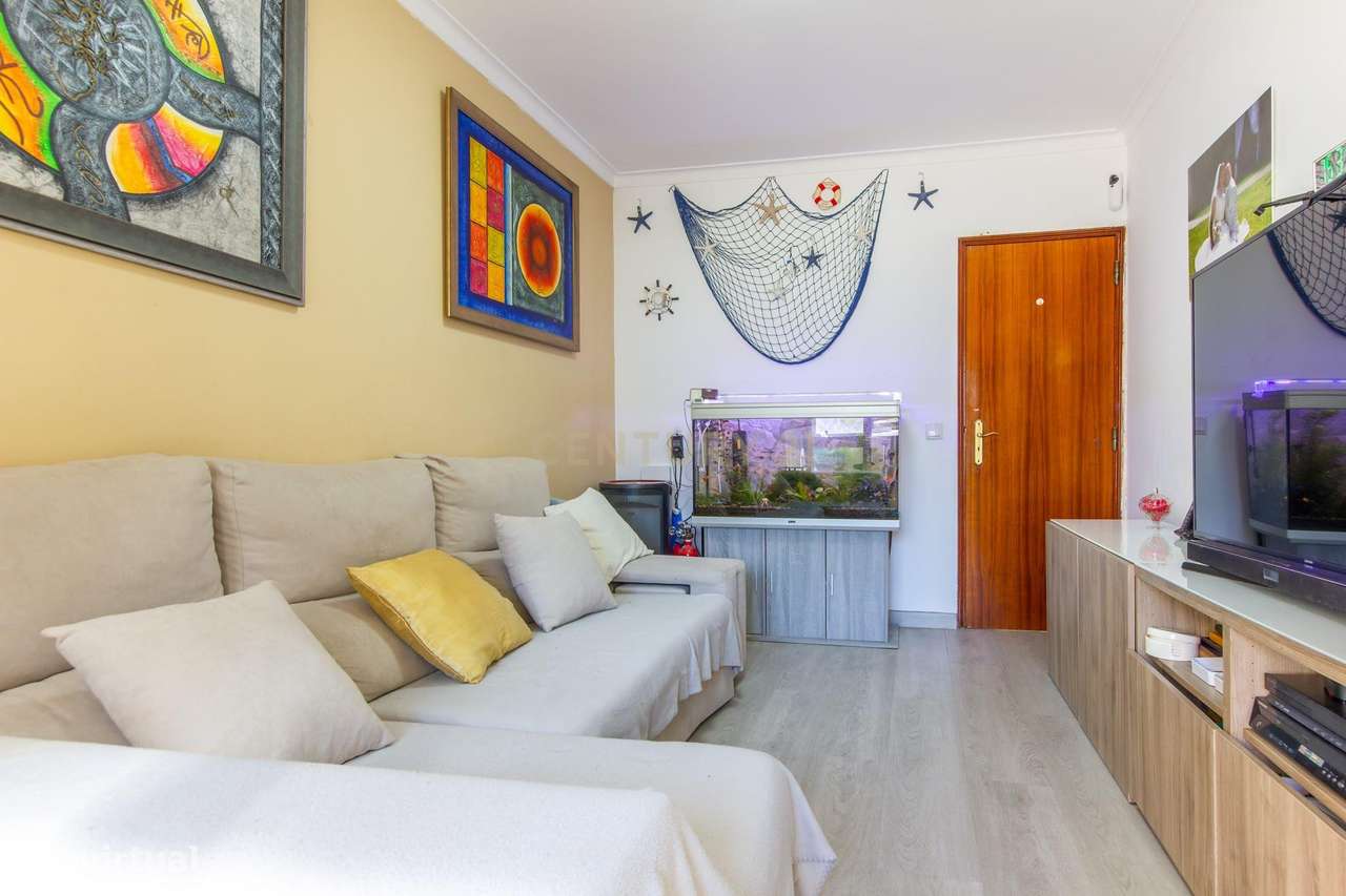 Apartamento T2 renovado-5