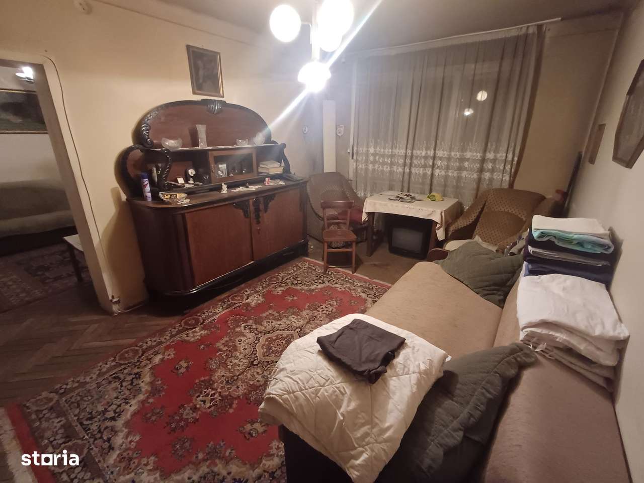 Vand apartament cu 2 camere in Centru-4