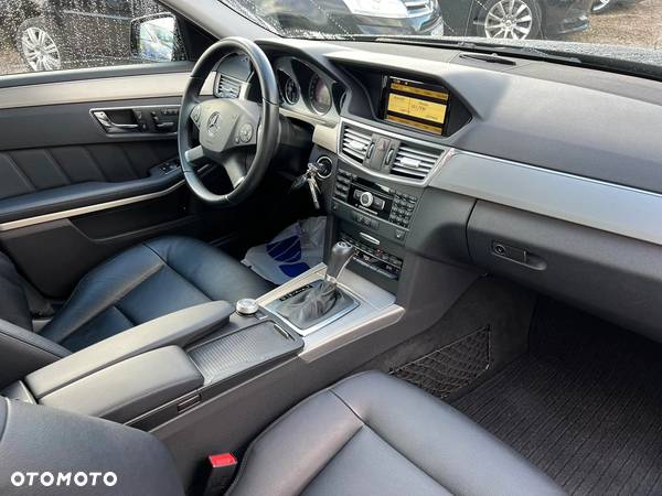 Mercedes-Benz Klasa E 250 T CDI DPF BlueEFFICIENCY Automatik Avantgarde - 16