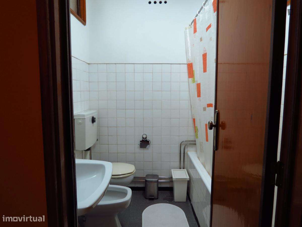 Apartamento com 2 quartos - localizado em Paranhos Porto - Grande imagem: 2/17