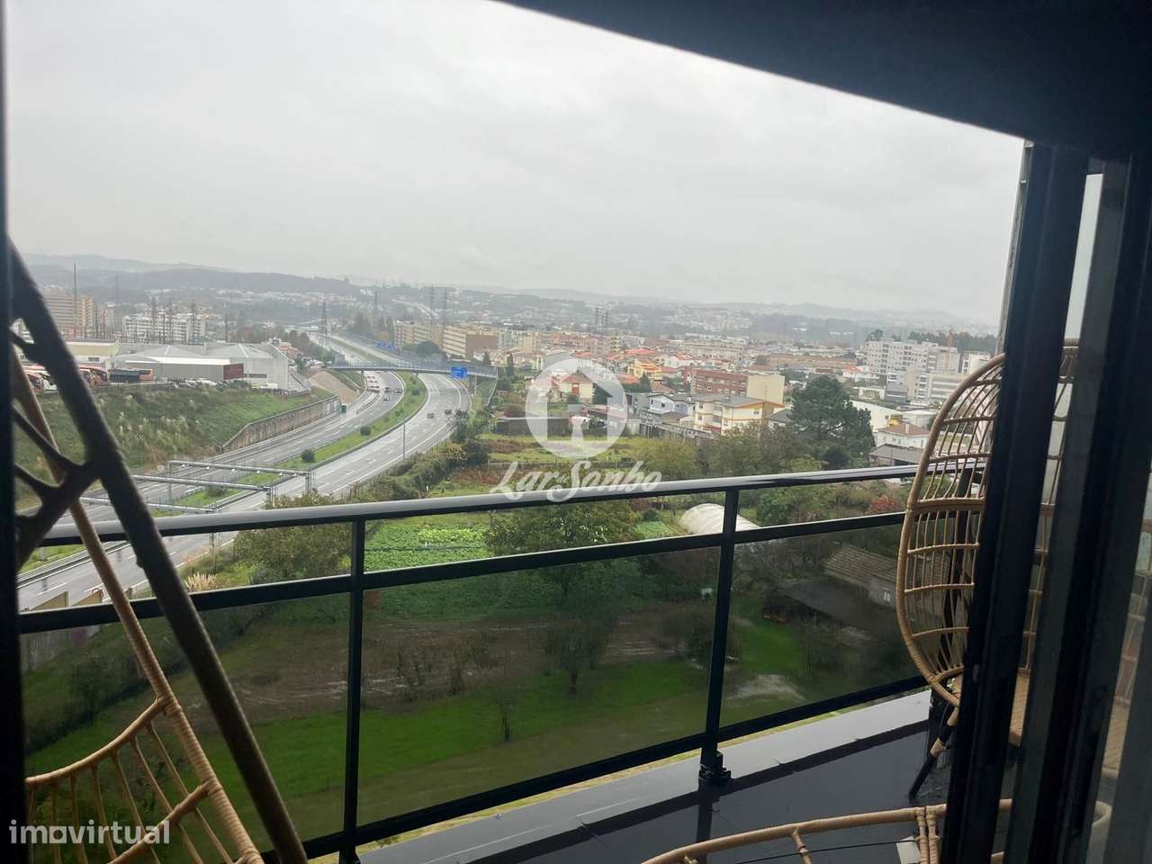 T3 Bastante espaçoso no centro da Maia - Grande imagem: 4/24