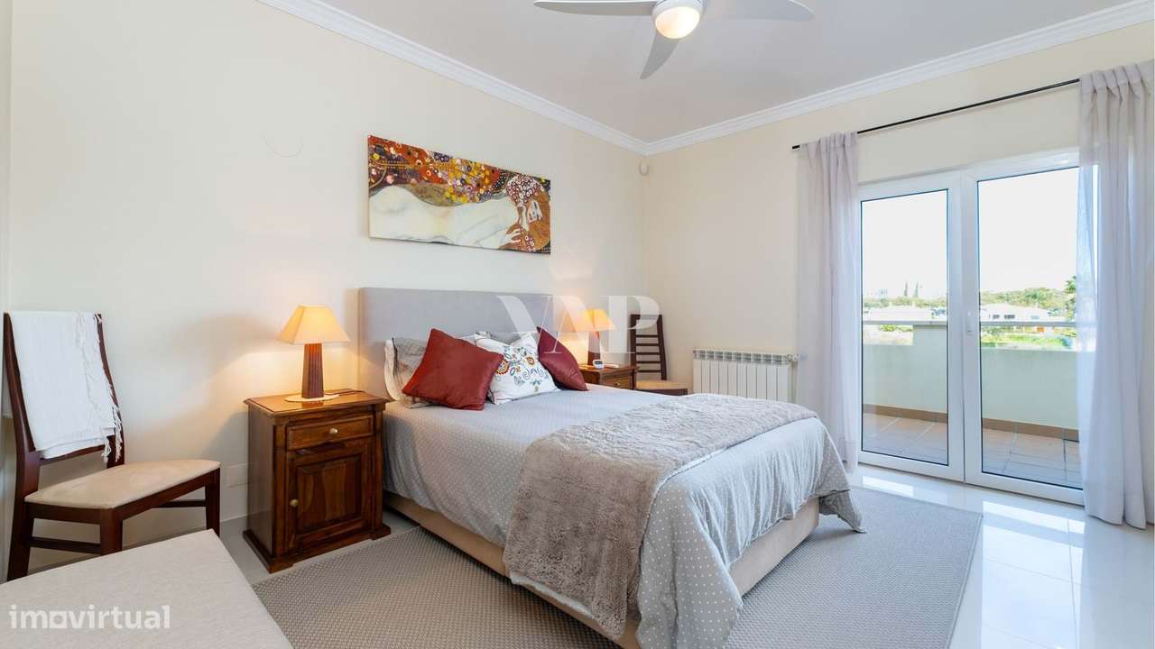 Moradia 5 quartos com piscina numa zona residencial tranquila, Albufei - Grande imagem: 5/45