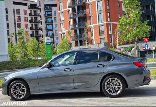 BMW Seria 3 320d xDrive AT - 7