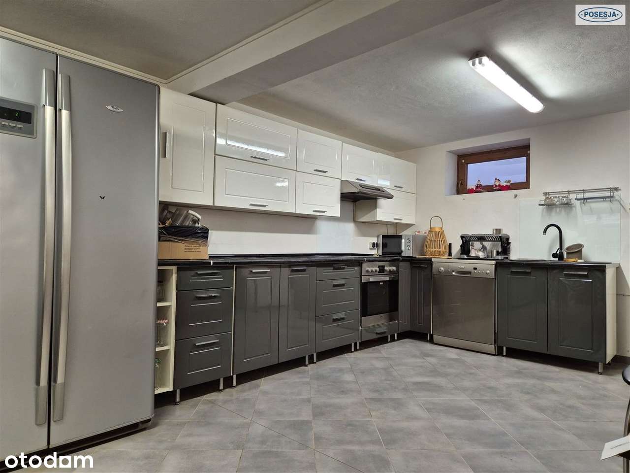 Dom przy lesie z dużym tarasem-17