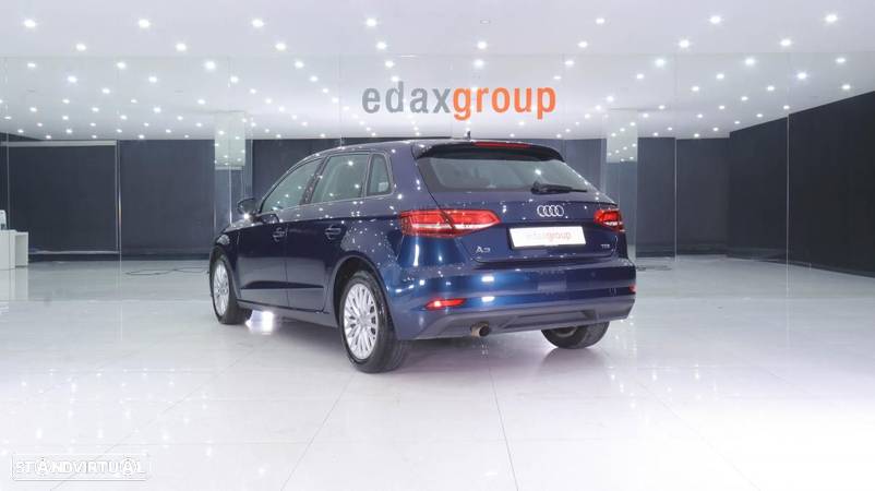 Audi A3 Sportback 1.6 TDI - 4