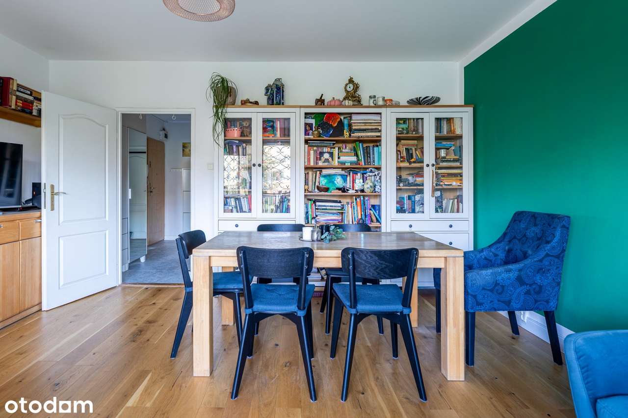 Trzypokojowe z balkonem, I piętro, parking-1