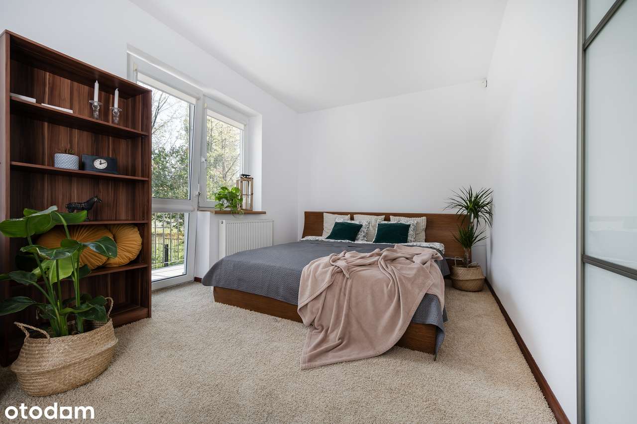 Apartament dla tych, którzy cenią dużo przestrzeni i światła-8