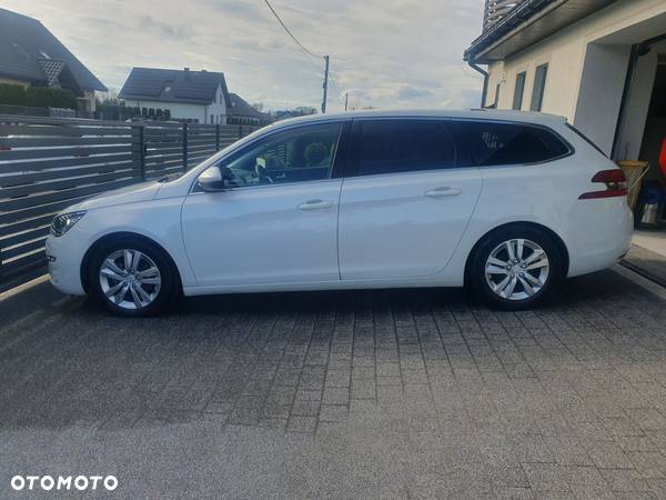 Peugeot 308 1.6 BlueHDi Allure S&S - 2