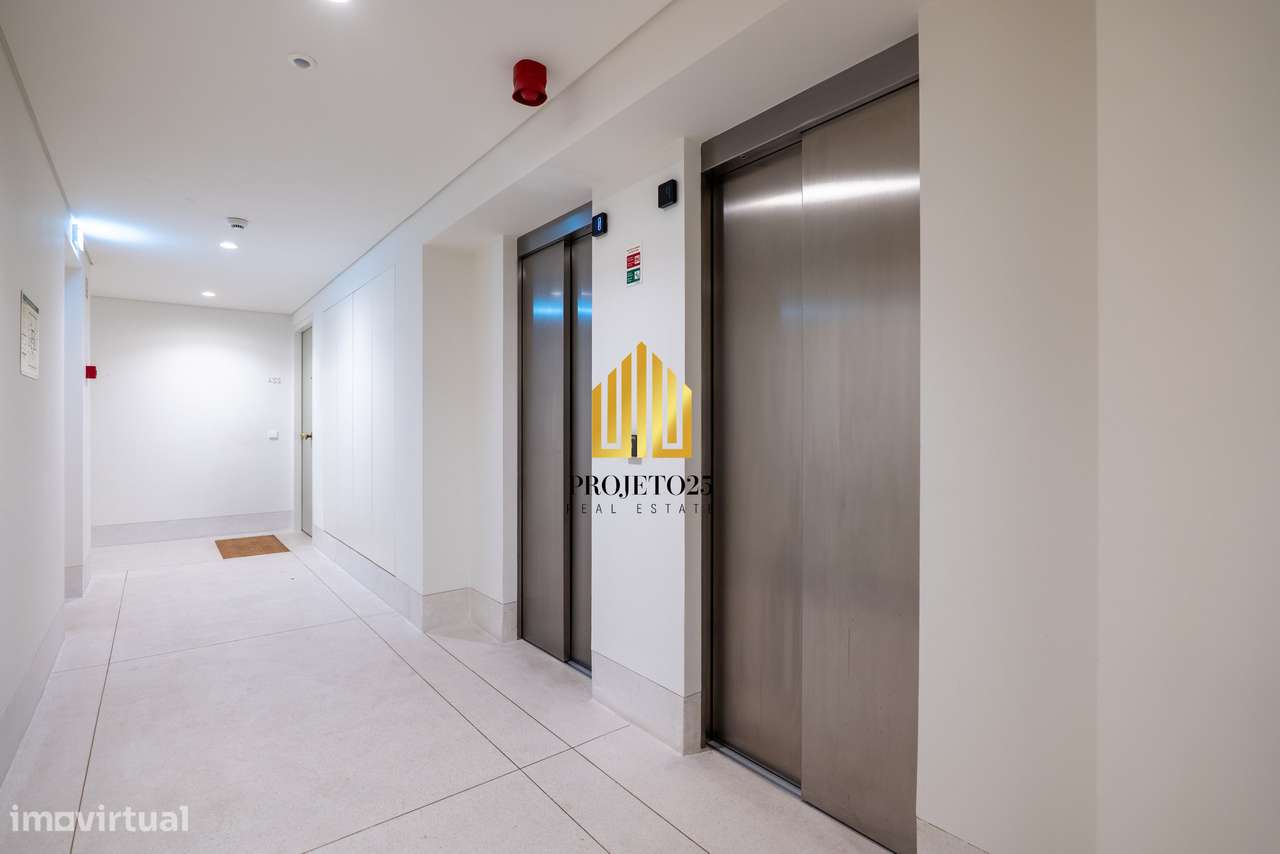 Apartamento T2, 3 Varandas Sul e Poente 13º Piso Vistas Deslumbrantes!-7