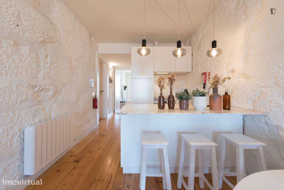 Apartamento com 1 quartos - localizado em Sé Porto - Grande imagem: 5/10
