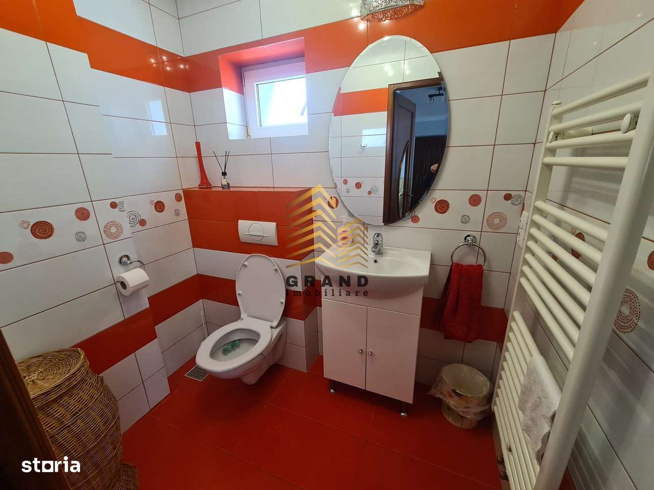 APARTAMENT 3 CAMERE | CU SCARA INTERIOARA | ZONA CENTRALA - Imagine principală: 3/12