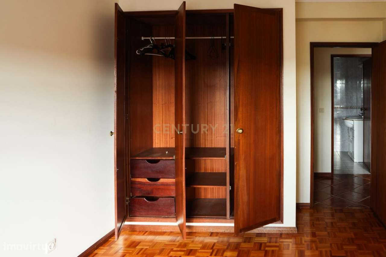 Apartamento T3 em Mira com garagem fechada-5