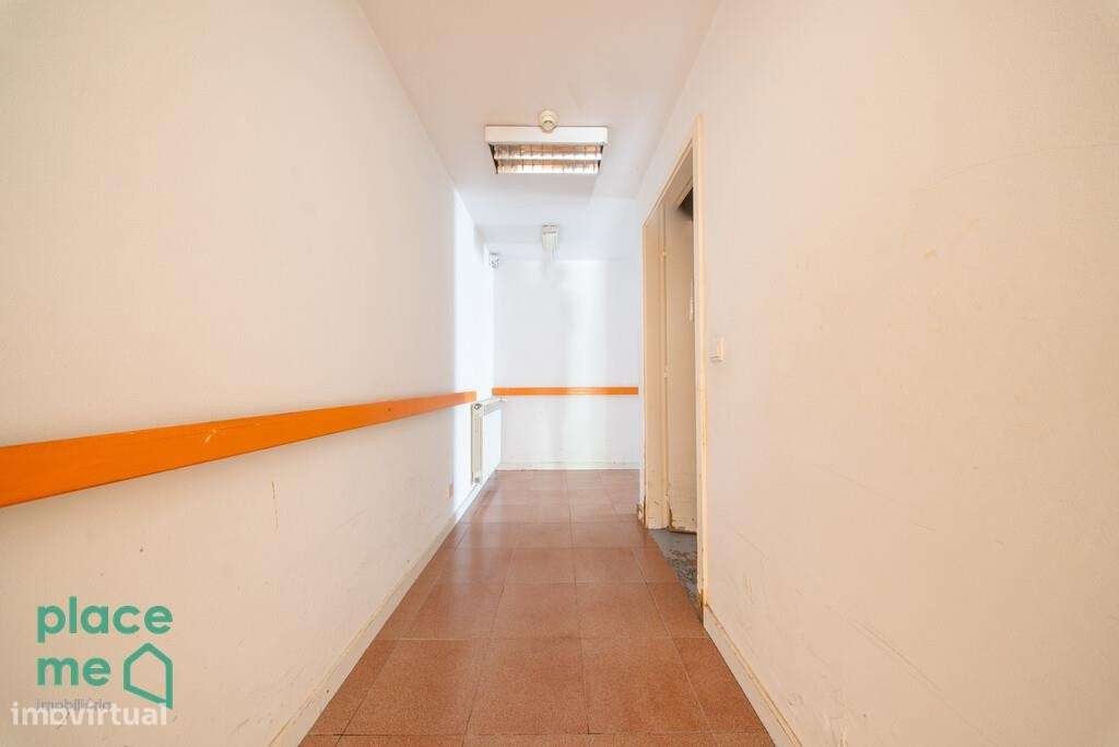 Moradia Individual com mais de 900m2 em Palmeira, Braga-50
