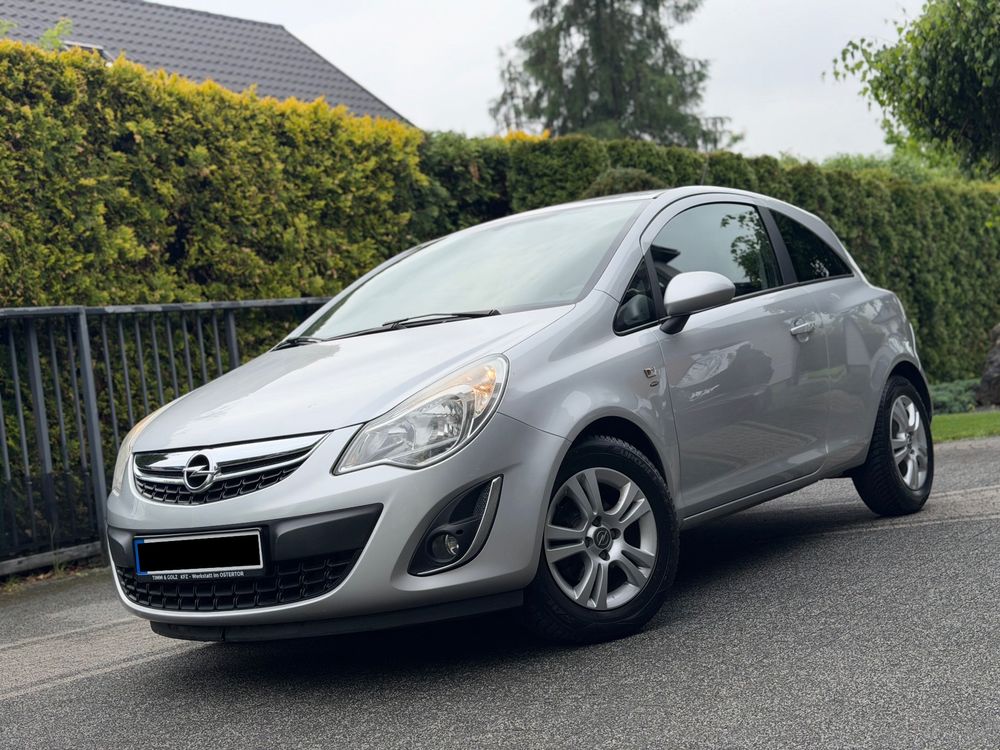 Opel Corsa D 1.2 16V Color Edition 2011