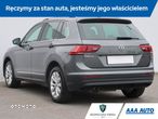 Volkswagen Tiguan - 5