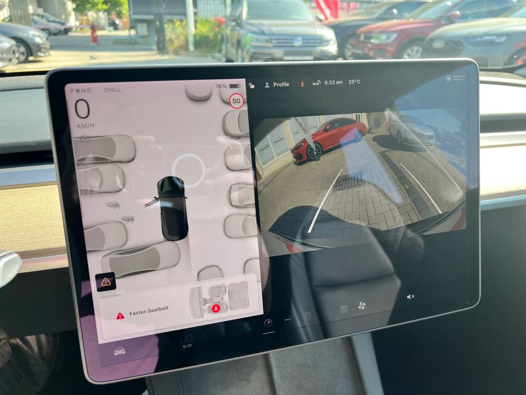 Tesla Model 3 Standard Reichweite Plus Hinterradantrieb - 31