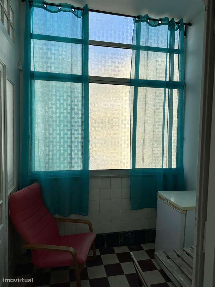 Quarto - localizado em Arroios Lisbon - Grande imagem: 5/9