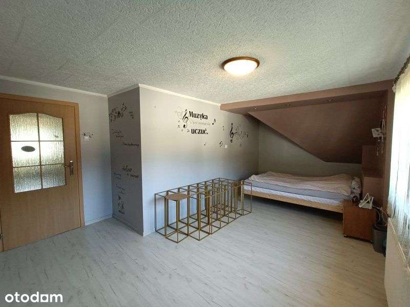 Piękny dom z dużym tarasem, dostępny od zaraz!-8