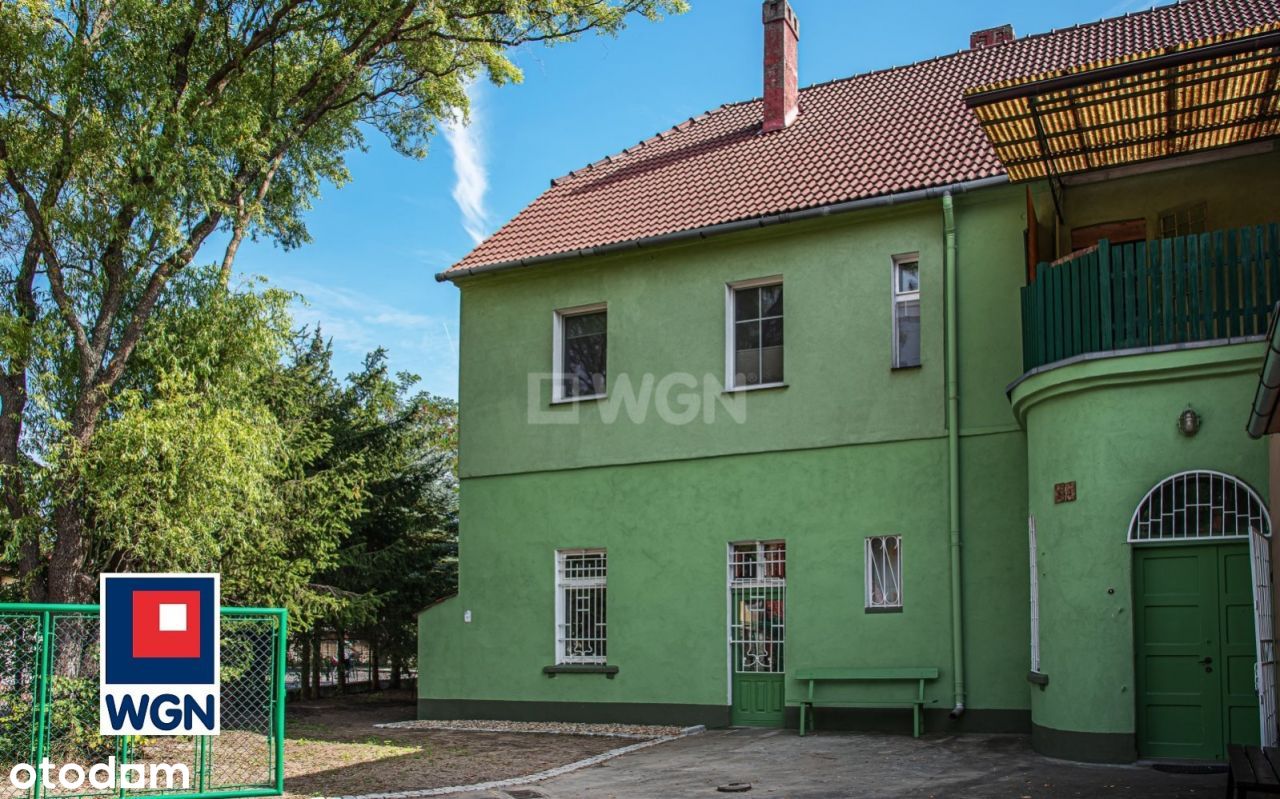 Dom, 450 m², Parowa