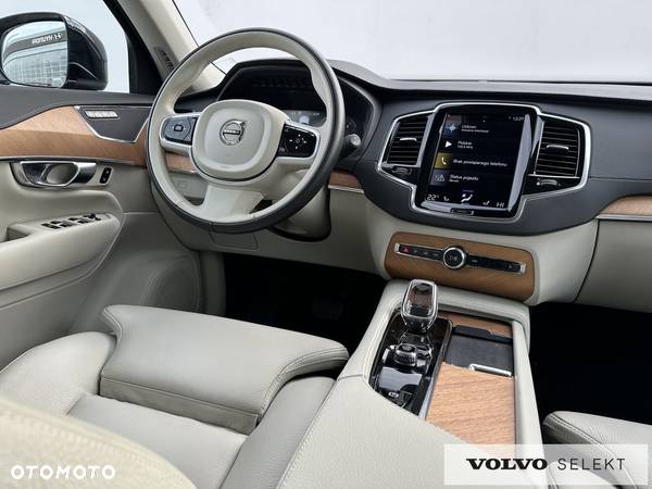 Volvo XC 90 - 7