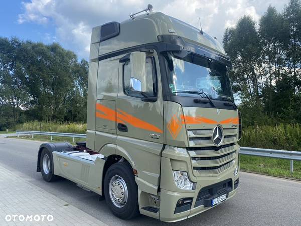 Mercedes-Benz ACTROS 1845 / GIGASPACE / FULL SPOJLER / 2x ZBIORNIKI - 2