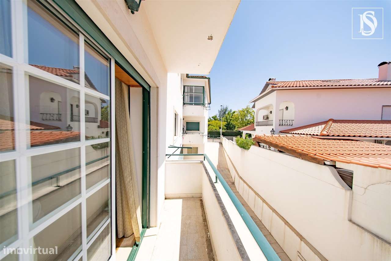 Apartamento T4 c/ Garagem-27