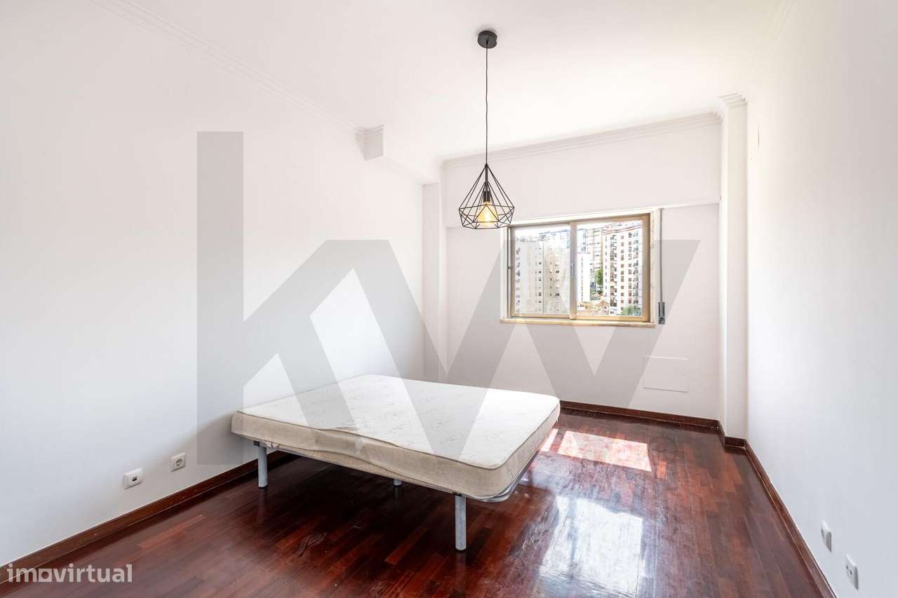 T2 em Queluz-Belas com Parqueamento-6
