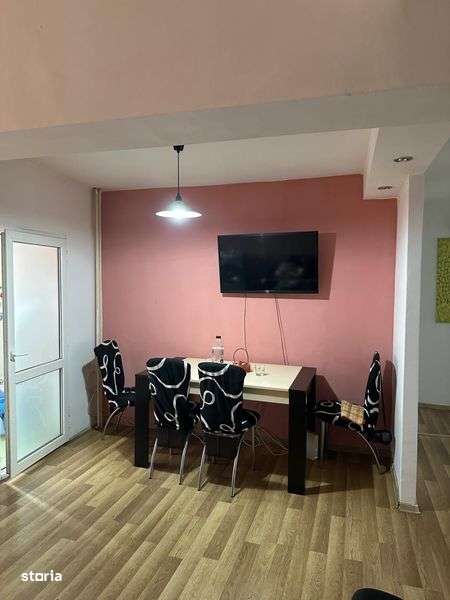 Apartament 4 camere centru - Imagine principală: 5/8